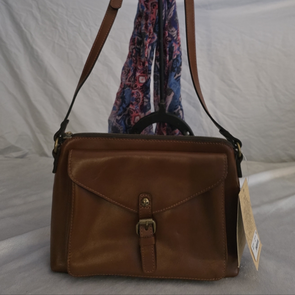 NWT PATRICIA NASH CROSSBODY IN TANNED LEATHER- HERITAGE COLLECTION